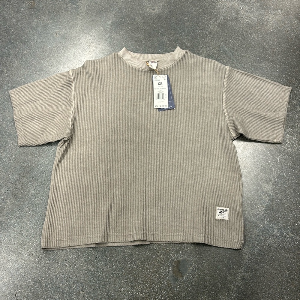 Reebok waffle tshirt size XS